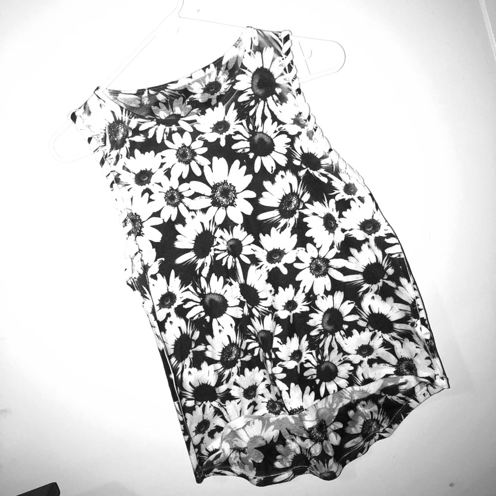 Black and White Flower Tank!